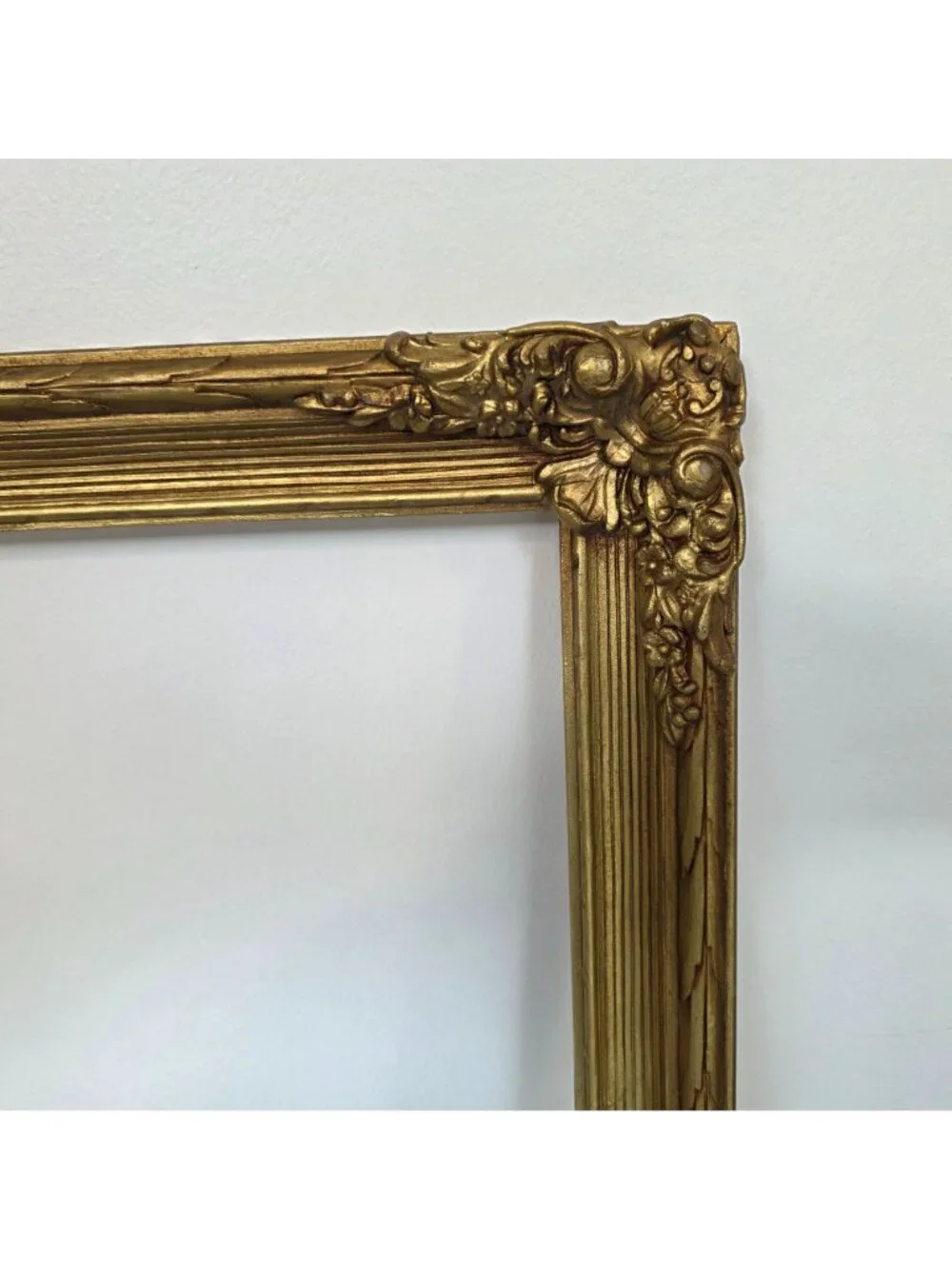 Antique Gold Gilded Ornate Wooden Picture Frame 17-3/8